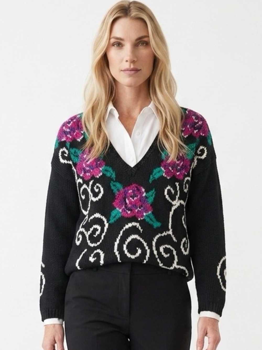 MAGGIE LAWRENCE | Vintage Black Floral Knit V-Neck Sweater Women’s Size Large